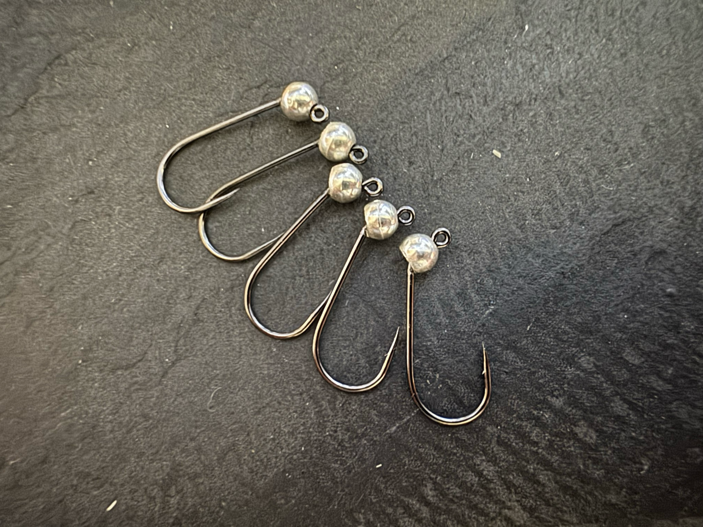 4er-Jig-Haken mit Tungsten - Silber