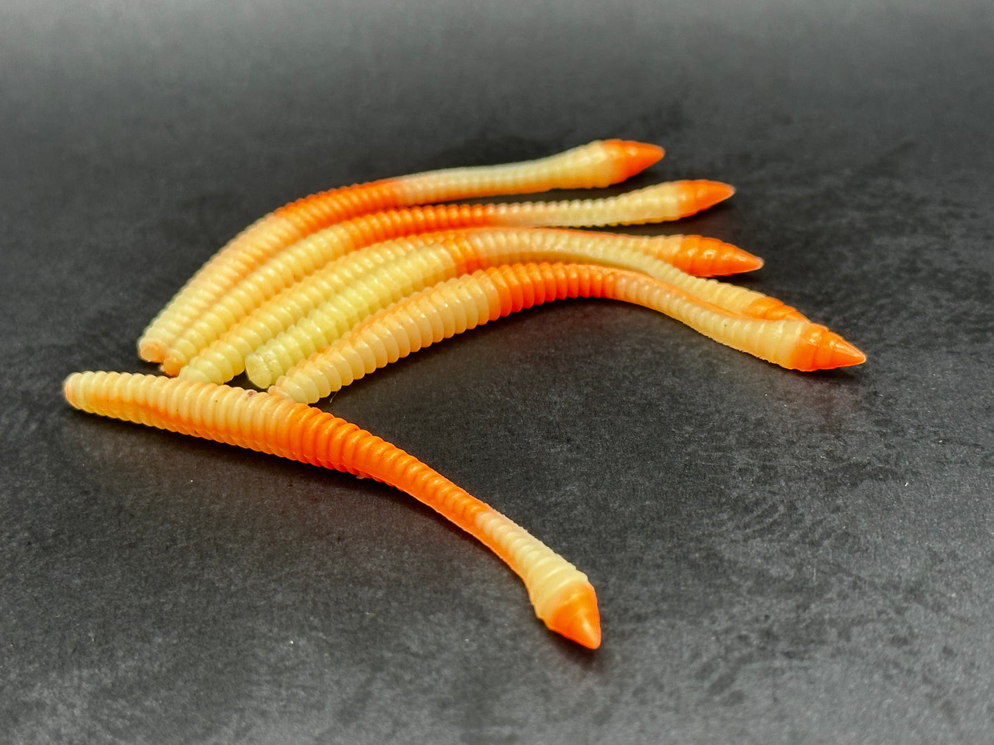 KNUT - Bienenmade/Lachs